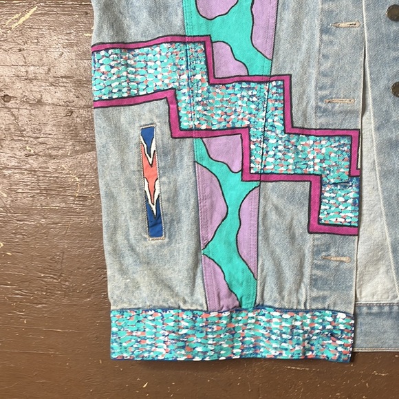 Vintage 90’s denim jacket - Picture 8 of 16